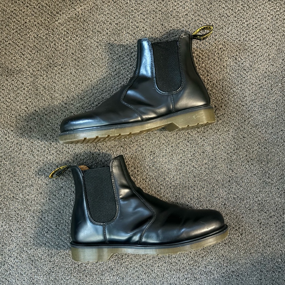 Doc Martens 2976 Black Smooth Leather Chelsea Boot Men Size 10